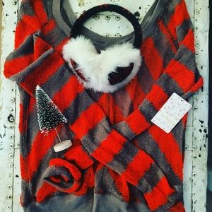 We the Free Lightweight mesh sweater, sz M NWT